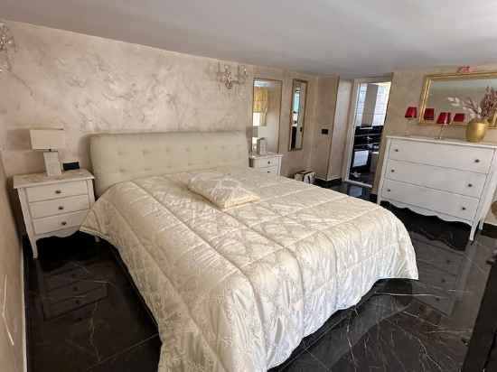 Luxury Apartment in Vomero Rooms