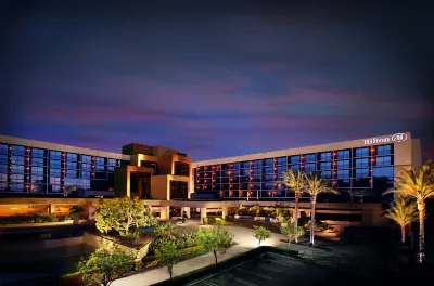 Hilton Orange County/Costa Mesa Hotels near Angels Playground