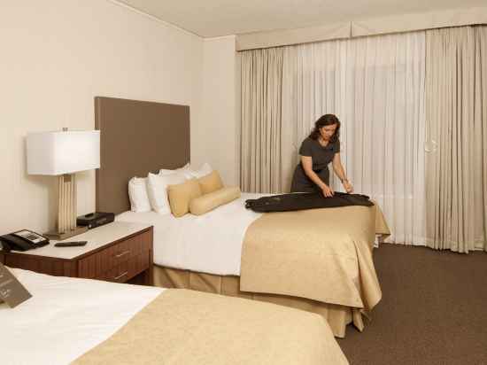 InterContinental Hotels Suites Hotel Cleveland Rooms