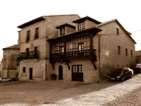 Akla Suites Con Jacuzzi Santillana Hotels near Lavadero de Santillana del Mar