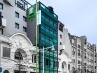 Holiday Inn Reims - City Centre Hotel berhampiran Faculty of Arts and Humanities