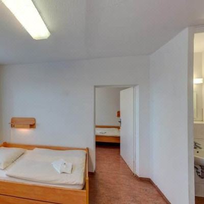 Quadruple Room with Private Bathroom Jugendgastehaus Dresden - Hostel Promo Code