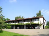 Burghotel Fam. Schiehle 73312 Geislingen Schalkstetter Straße 1 Hotels in der Nähe von Schloss Donzdorf (Sehenswürdigkeit - nicht Restaurant)