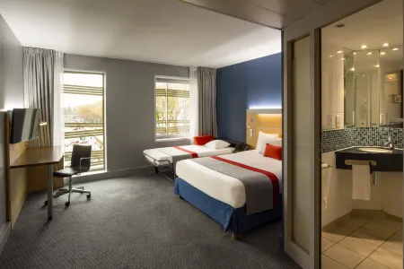 Holiday Inn Express Paris - Canal de La Villette