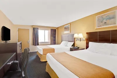 Super 8 by Wyndham Milford/New Haven Hotels in Milford