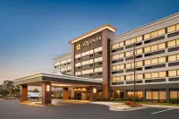 La Quinta Inn & Suites by Wyndham Richmond-Midlothian Hotels near Edible Arrangements