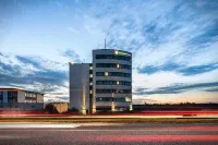 Holiday Inn Express Munich - Messe Hotels near Skatepark Feldkirchen