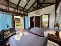 Kenaki Lodge Hotels in Cahuita