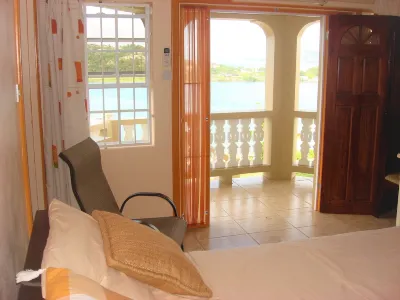 Bayside Villa St. Lucia Hotel dekat Immaculate Conception Church