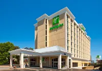 Holiday Inn Little Rock-Presidential-Dwntn Hotels near Walgreens