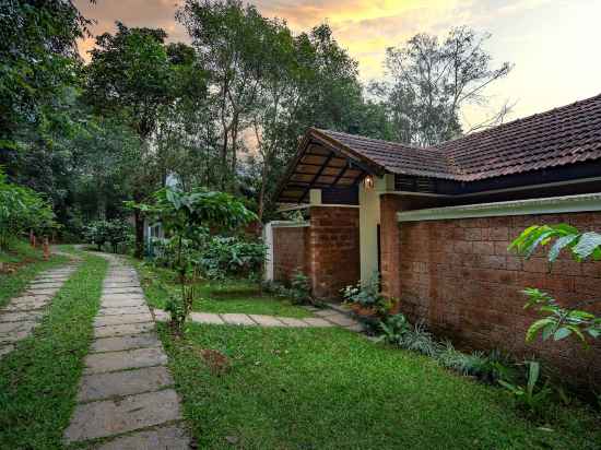 Vythiri Mist Resort Hotel Exterior