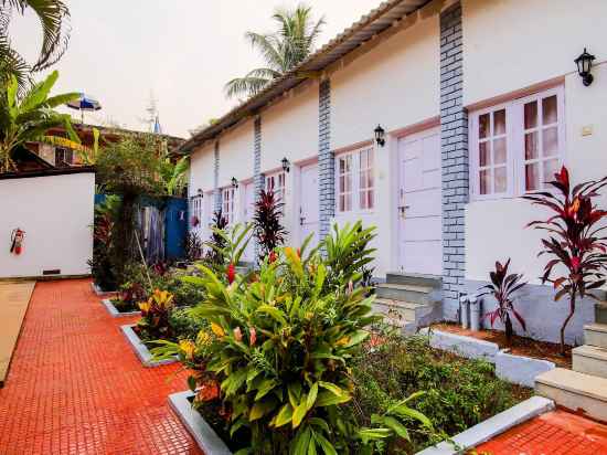 Arambol Plaza Beach Resort Hotel Exterior