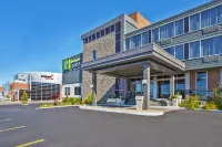 Holiday Inn Express Sault Ste Marie Hotels in Sault Ste. Marie