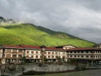 Druk Hotel Hotels near Tashichho Dzong