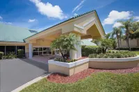 Silver Lake Resort Hotels in Kissimmee