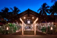 Sheraton Senggigi Beach Resort Hoteles cerca de Senggigi Beach