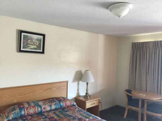 Hacienda Motel Rooms