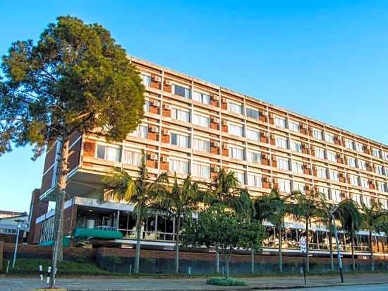 Holiday Inn Mutare Hotel Exterior