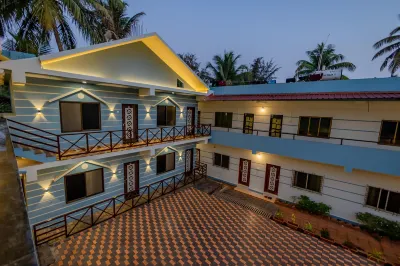 Sai Sagar Beach Niwas Hotels near Achra Beach