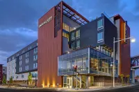 SpringHill Suites Albuquerque University Area Отели рядом с достопримечательностью «Casas del Rio»