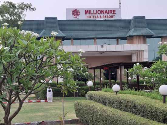 Millionaire Hotel & Resort Hotel Exterior