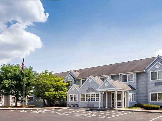 Microtel Inn & Suites by Wyndham Seneca Falls Hotel Exterior