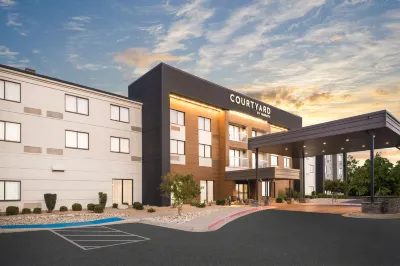 Courtyard El Paso Airport Hotels near Executive Village