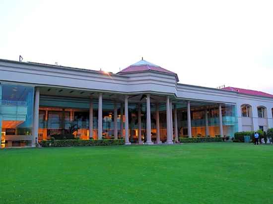 The Cabbana Resort & Spa Hotel Exterior