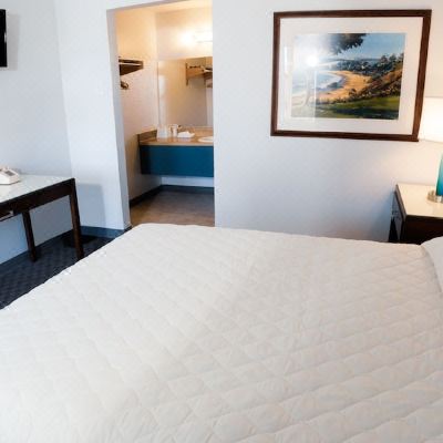 Standard Queen Room - Non-Smoking Morada Inn Promo Code