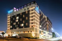 Clarion Hotel Jeddah Airport Hotels near Al-Zahra'a Mosque