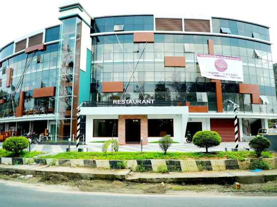 Wayanad Royal Crown Hotel Exterior