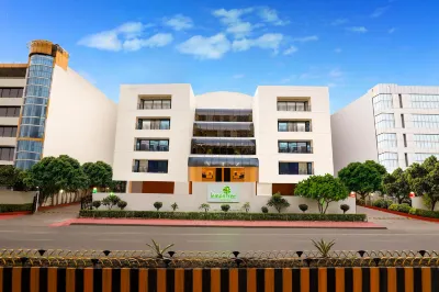 Lemon Tree Hotel, Indore Hotels near Dussehra Maidan