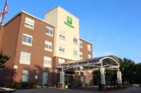 Holiday Inn & Suites Dallas-Addison Hotels near Addison Square