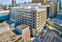 Home2 Suites by Hilton Minneapolis Downtown Hotels in Minneapolis