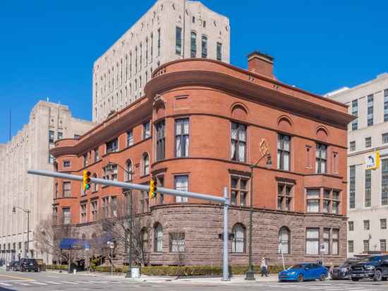 The Detroit Club Hotel Exterior