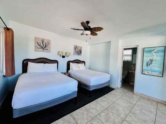 Ragged Edge Resort & Marina Rooms