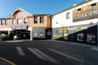 Mayfair Plaza Motel and Apartments Hotels in Sandy Bay