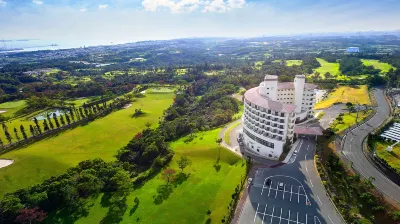 ANA Crowne Plaza Resort Okinawa Uruma Hills(Ansa Okinawa Resort) Hoteles cerca de White Beach