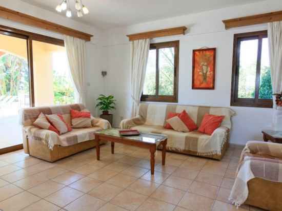 Villa Noni Large Private Pool, A/C, WiFi Rooms