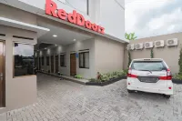 RedDoorz Syariah @ Boemi Guesthouse Tasikmalaya Hotels in Cihideung