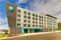 Tru by Hilton Raleigh Garner Hotels near Cedar Hills Baseball Field