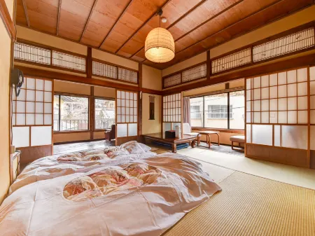 Takaraya Ryokan