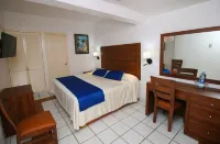 Hotel Marbella Hotels in Manzanillo