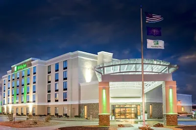 Holiday Inn Terre Haute Hotels near FYE