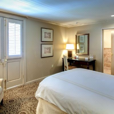 Deluxe House, 1 King Bed Dauphine Orleans Hotel Promo Code