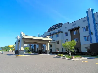 Metropolis Resort - Eau Claire Hotels in Eau Claire