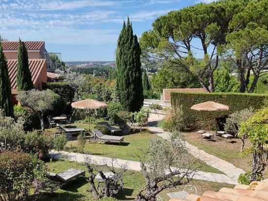 Castillon des Baux Hotel Exterior