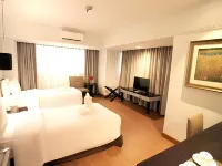 Grand Mahkota Hotel Hotels near INFORMA PONTIANAK - Aneka Pavilion