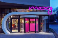 Moxy Karlsruhe Hotels in der Nähe von Karlsruher Hauptfriedhof