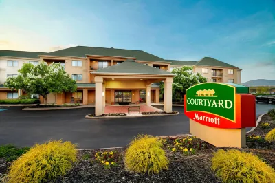 Courtyard State College Hotels near Penn State University Park Registrar